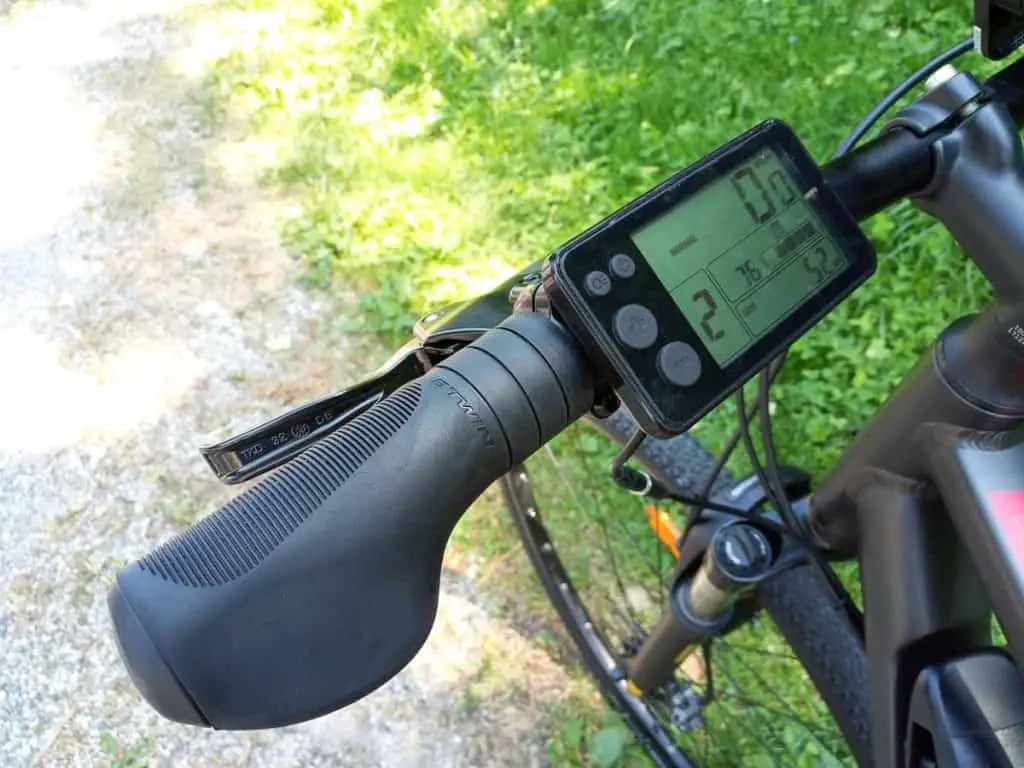 Easy E-Biking - riverside e-bike controls, helping to make electric biking practical and fun