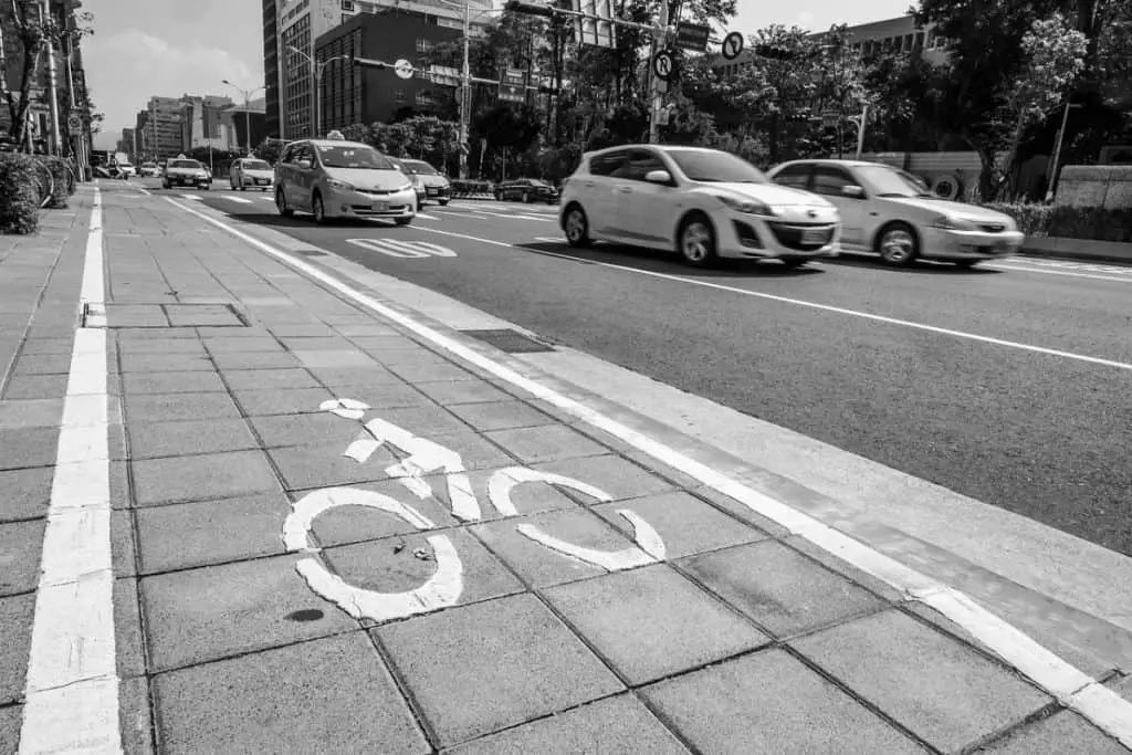 Easy E-Biking - bike lane city, helping to make electric biking practical and fun